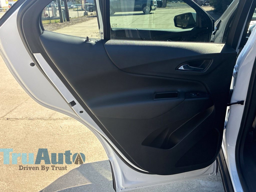 Used 2022 Chevrolet Equinox LT FWD image 37