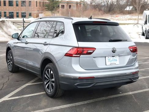 Used 2022 Volkswagen Tiguan S image 7