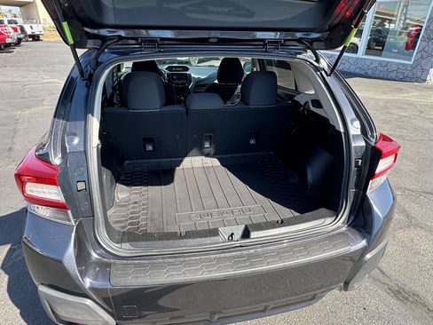 Used 2018 Subaru Crosstrek 2.0i Premium AWD/4WD image 9