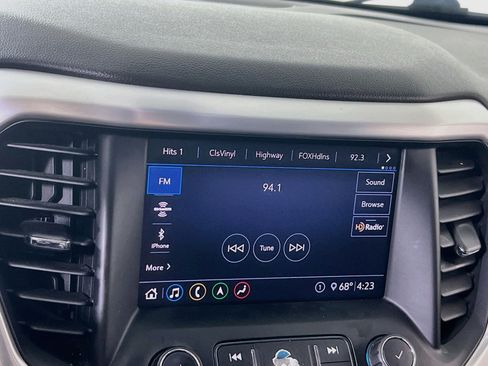Used 2020 GMC Acadia SLT AWD/4WD image 14