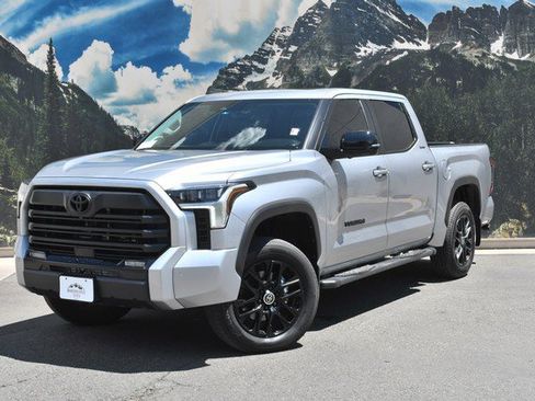 Used 2024 Toyota Tundra Limited AWD/4WD image 6