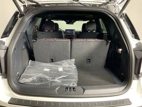 New 2026 Ford Explorer Platinum RWD image 11