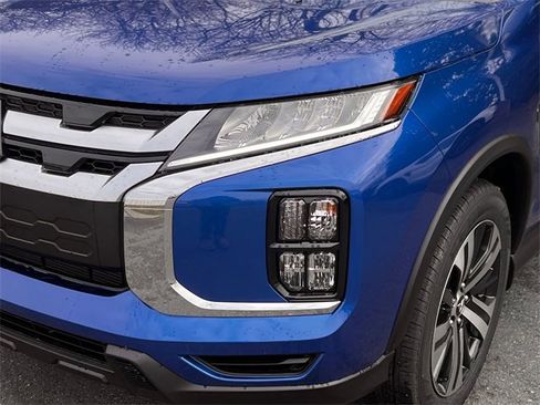 New 2026 Mitsubishi Outlander Sport SE image 9