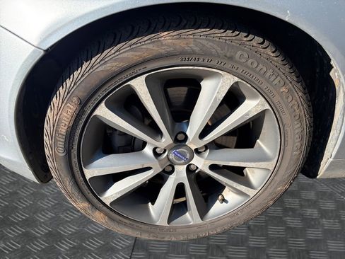 Used 2013 Volvo C70 T5 image 9