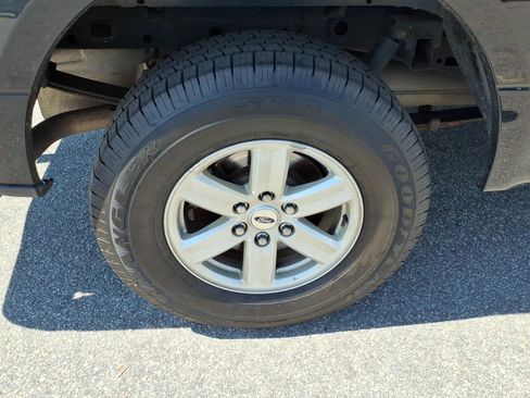 Used 2016 Ford F150 XL w/ Equipment Group 101A Mid image 9