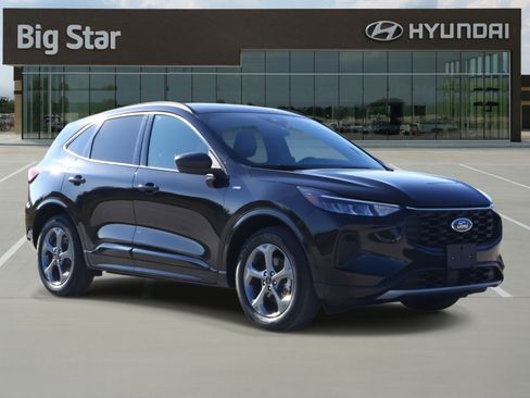 Used 2023 Ford Escape ST-Line image 6