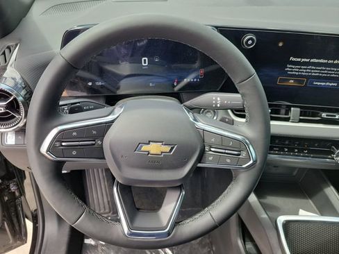 New 2026 Chevrolet Equinox LT w/ Safety and Technology Package FWD image 9