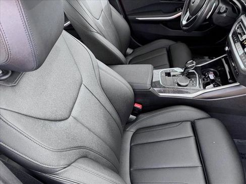 Used 2021 BMW 330i xDrive Sedan w/ Convenience Package image 21