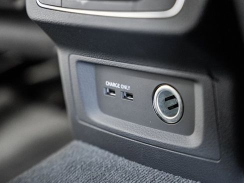 Used 2025 Audi Q5 2.0T Premium image 33