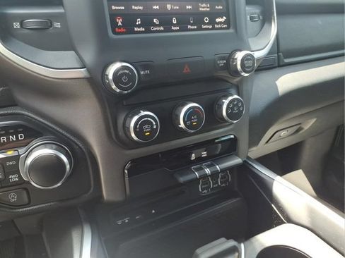 Used 2019 RAM 1500 Big Horn AWD/4WD image 26