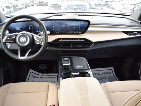 Used 2025 Buick Enclave Preferred image 16