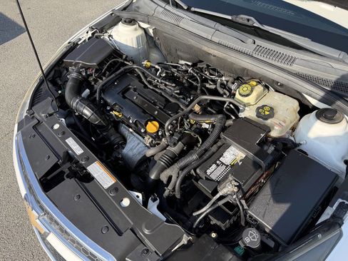 Used 2013 Chevrolet Cruze LT image 26