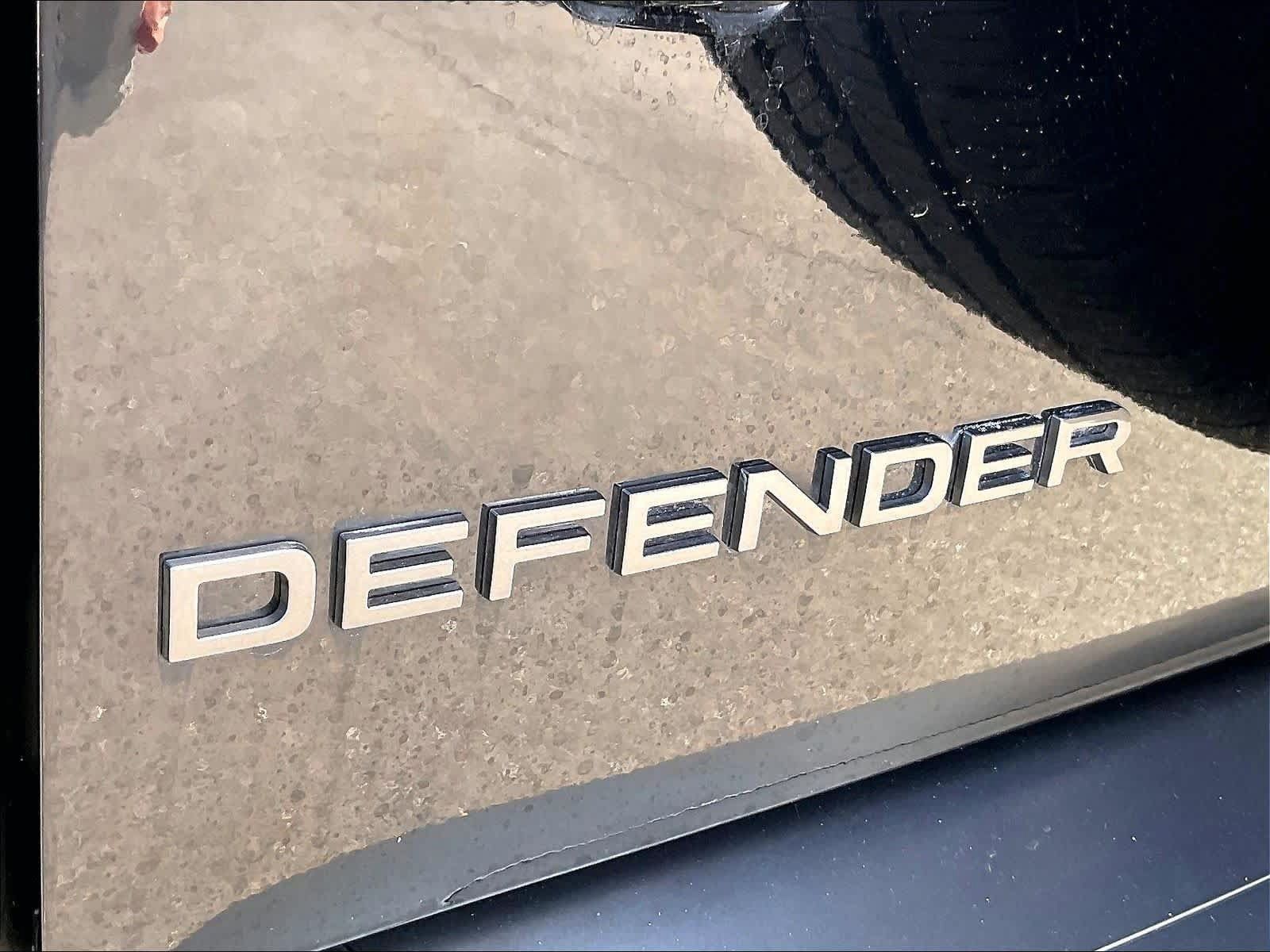 Used 2024 Land Rover Defender 90 Carpathian Edition AWD/4WD image 10