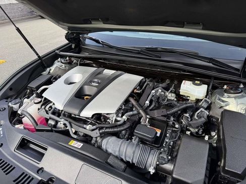 Used 2021 Lexus ES 300h w/ Premium Package image 26
