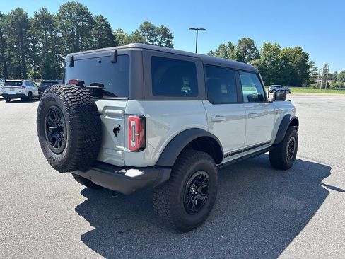 Used 2021 Ford Bronco First Edition AWD/4WD image 8