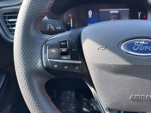 Used 2023 Ford Escape ST-Line image 14