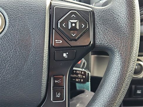 Used 2020 Toyota Tacoma SR image 21