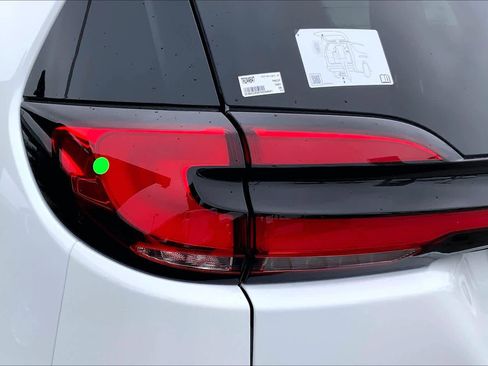 New 2026 Chrysler Pacifica Pinnacle image 11