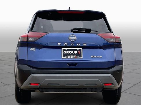 Used 2023 Nissan Rogue SV image 5