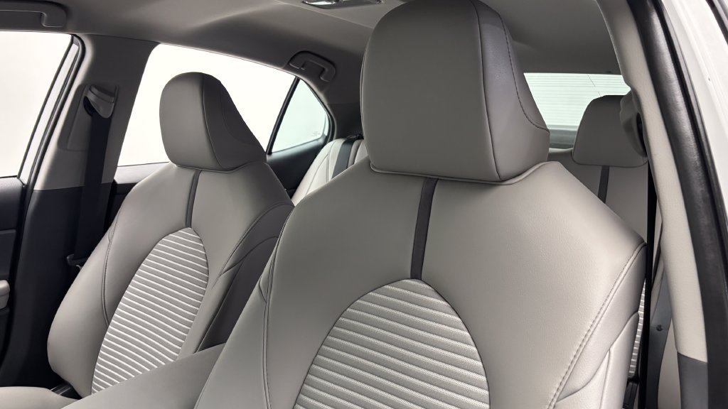 Certified 2024 Toyota Camry SE FWD image 15