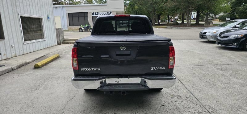 Used 2015 Nissan Frontier SV AWD/4WD image 4
