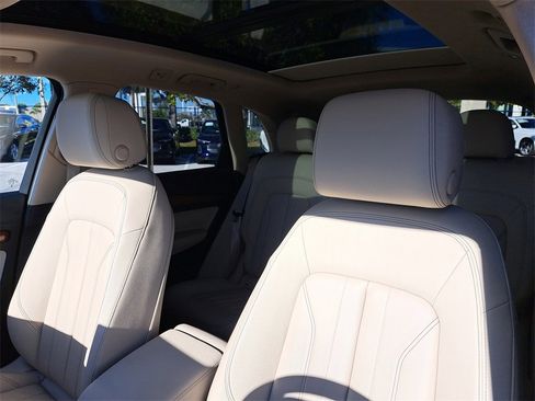Certified 2023 Audi Q5 2.0T Premium w/ Convenience Package image 17