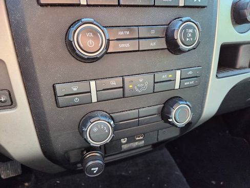 Used 2011 Ford F150 XLT w/ XLT Chrome Pkg AWD/4WD image 14