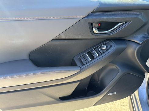 Certified 2025 Subaru Crosstrek 2.5i Limited w/ Crosstrek Mirror Package image 16