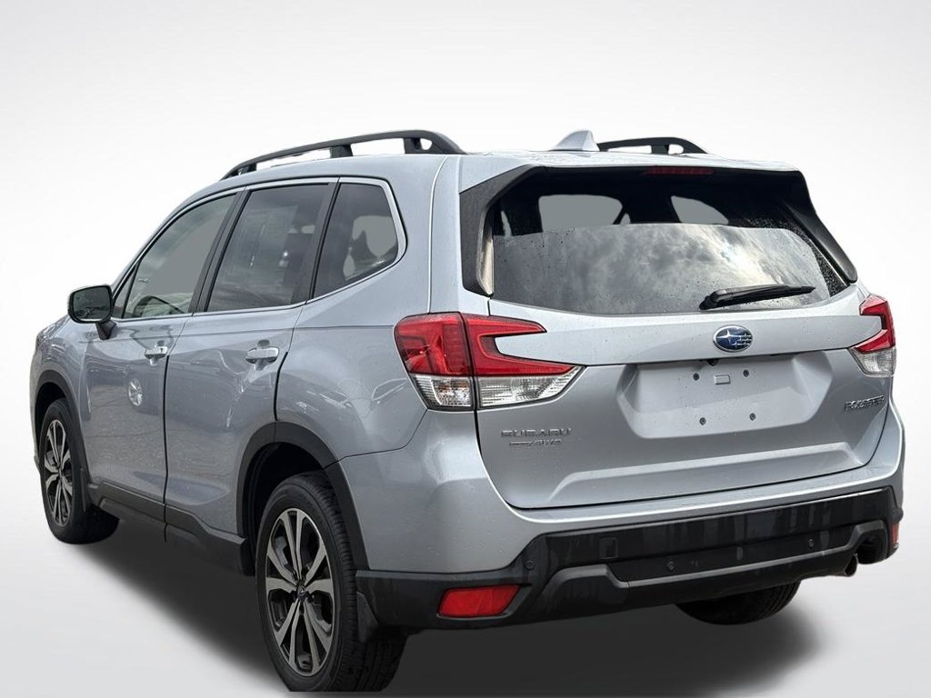 Used 2023 Subaru Forester Limited AWD/4WD image 3