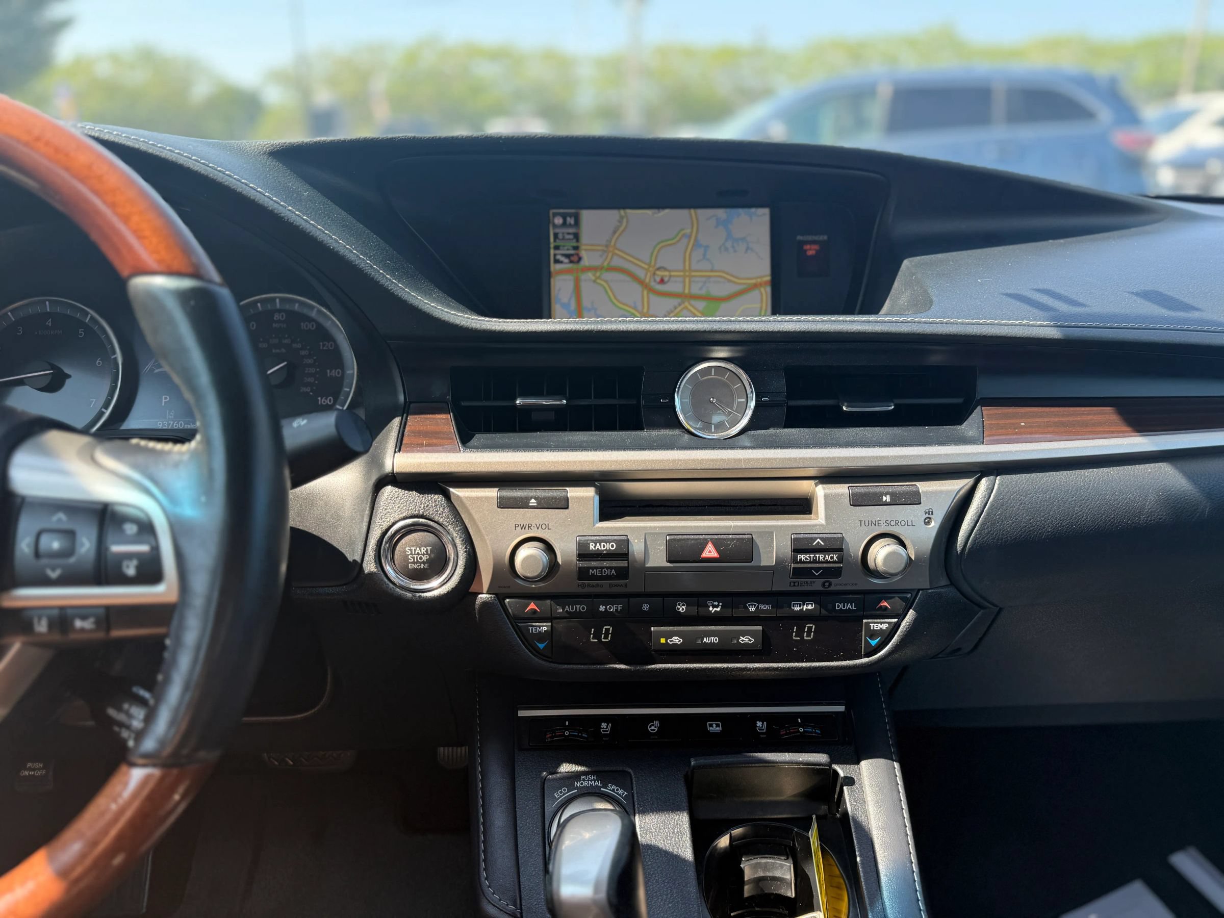 Used 2017 Lexus ES 350 w/ Luxury Package FWD image 27