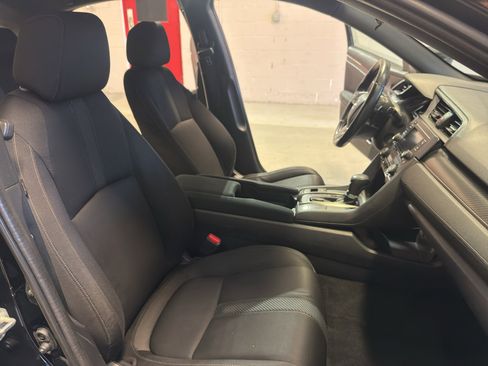 Used 2019 Honda Civic Sport image 20