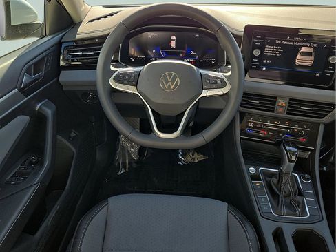 New 2026 Volkswagen Jetta SE image 13