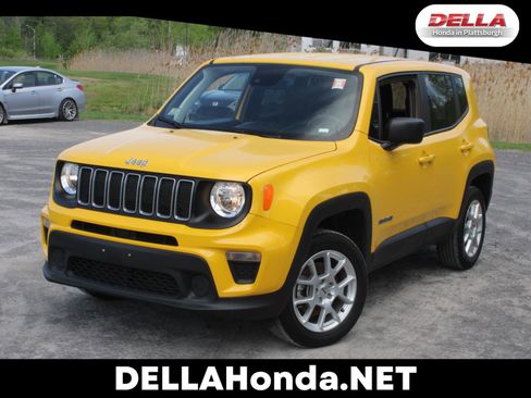 Used 2023 Jeep Renegade Latitude AWD/4WD image 1
