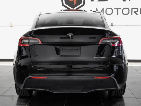 Used 2021 Tesla Model Y Long Range AWD/4WD image 9