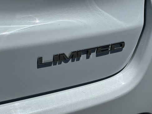 Used 2025 Jeep Compass Limited AWD/4WD image 26
