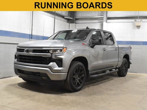 Used 2024 Chevrolet Silverado 1500 RST w/ Z71 Off-Road Package AWD/4WD image 4