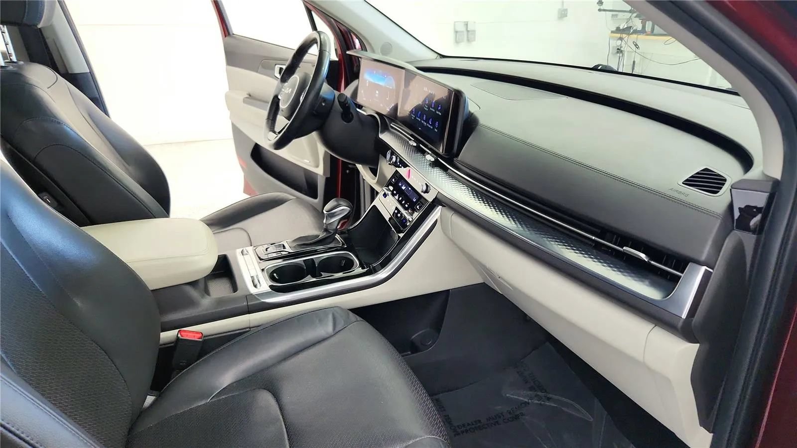 Used 2022 Kia Carnival SX Prestige FWD image 33