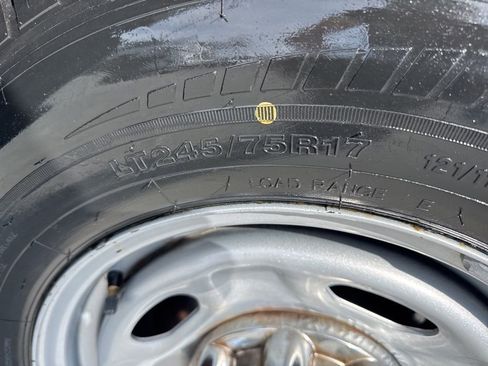 Used 2017 Ford F250 XL w/ Power Equipment Group image 28