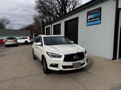 Used 2016 INFINITI QX60 FWD w/ Premium Plus Package image 14