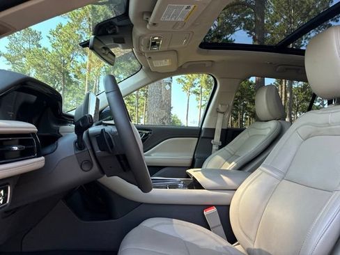 Certified 2024 Lincoln Aviator Reserve AWD/4WD image 21