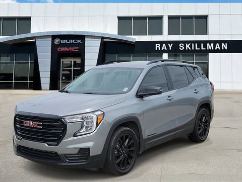 Used 2023 GMC Terrain SLE w/ Elevation Edition FWD image 3
