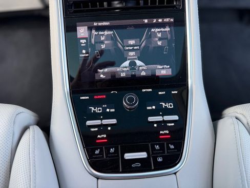 Used 2018 Porsche Panamera Turbo Executive w/ Assistance Package image 28