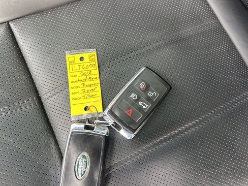 Used 2018 Land Rover Range Rover Sport Supercharged image 38