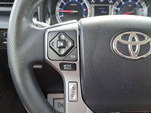 Used 2019 Toyota 4Runner SR5 Premium image 25