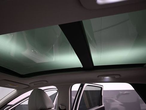 Used 2025 Hyundai Tucson Limited FWD image 11