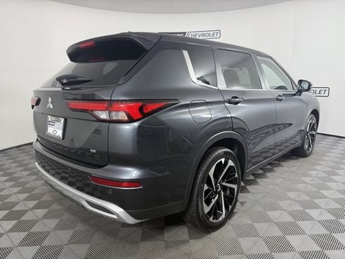 Used 2024 Mitsubishi Outlander SE image 6