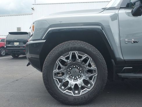 Used 2025 GMC Hummer EV 3X AWD/4WD image 16