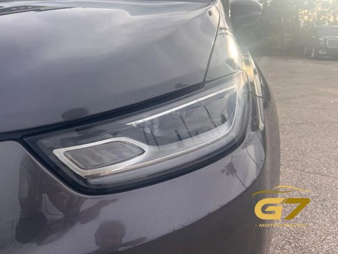 Used 2022 Chrysler Pacifica Touring-L FWD image 12