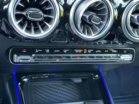 Used 2025 Mercedes-Benz GLA 250 image 25