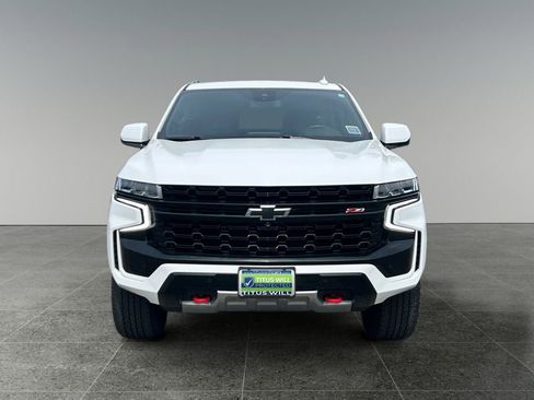 Used 2023 Chevrolet Tahoe Z71 w/ Luxury Package AWD/4WD image 3